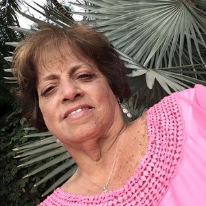 Meet your Posher, Lori